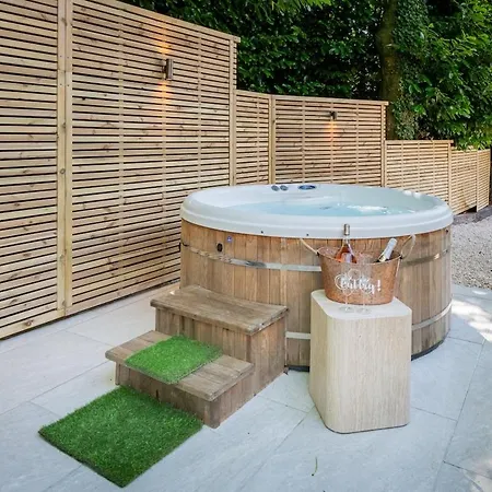 Easter Crag, 3 Bedroomed Luxury Escape With Hot Tub 別荘 ウィンダミア