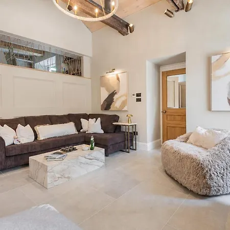 Easter Crag, 3 Bedroomed Luxury Escape With Hot Tub בית נופש