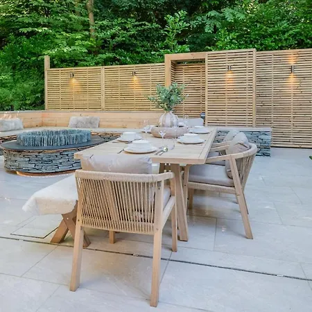 בית נופש Easter Crag, 3 Bedroomed Luxury Escape With Hot Tub