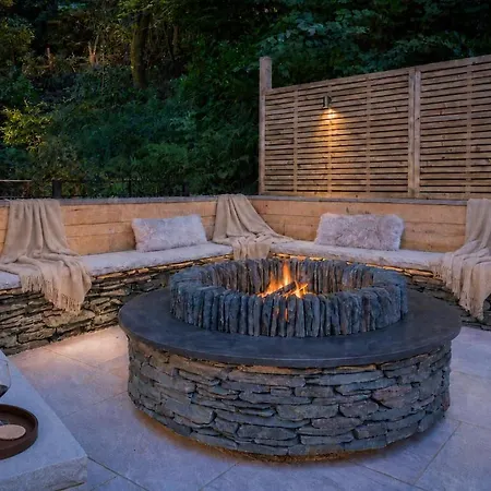 Easter Crag, 3 Bedroomed Luxury Escape With Hot Tub * 温德米尔