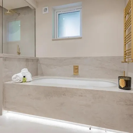 בית נופש Easter Crag, 3 Bedroomed Luxury Escape With Hot Tub *