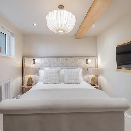 בית נופש Easter Crag, 3 Bedroomed Luxury Escape With Hot Tub
